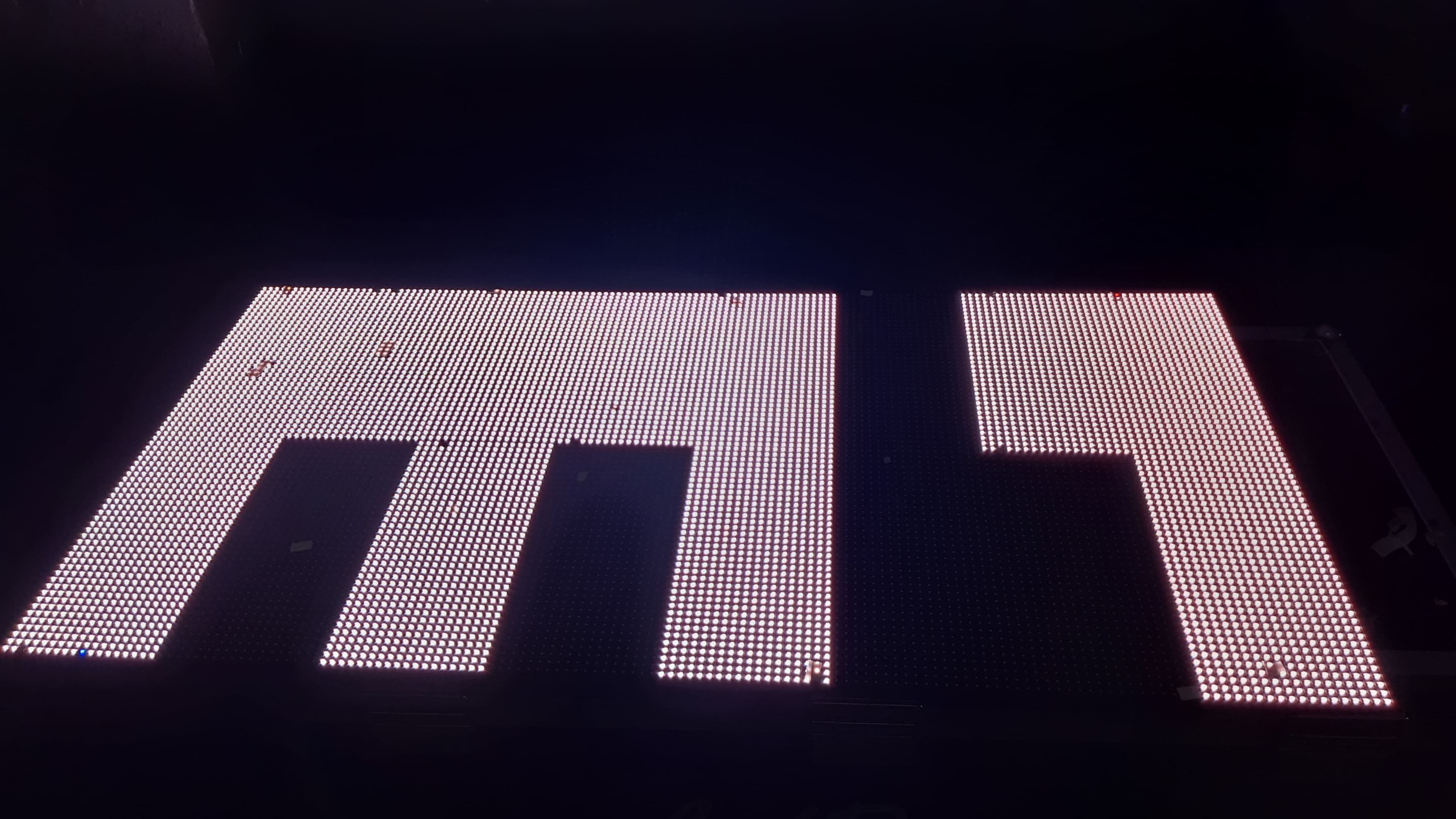 Damaged LED Modules – Cracked & Broken PCB Repair – image 4